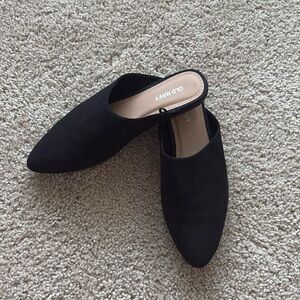 Old Navy Black Slide on Mule